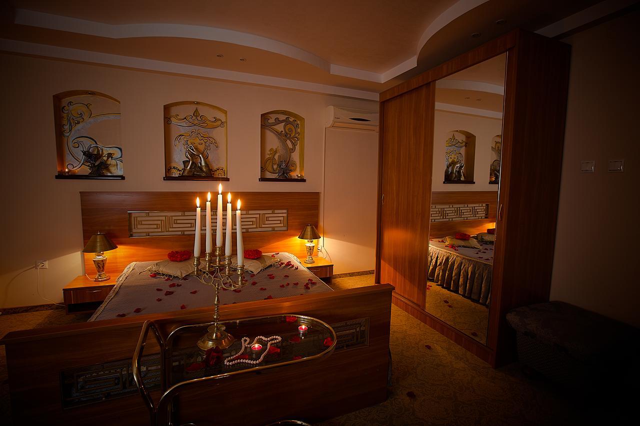 Hotel Roco Izvin Экстерьер фото