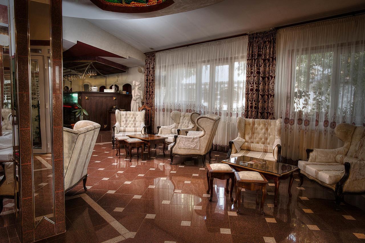 Hotel Roco Izvin Экстерьер фото