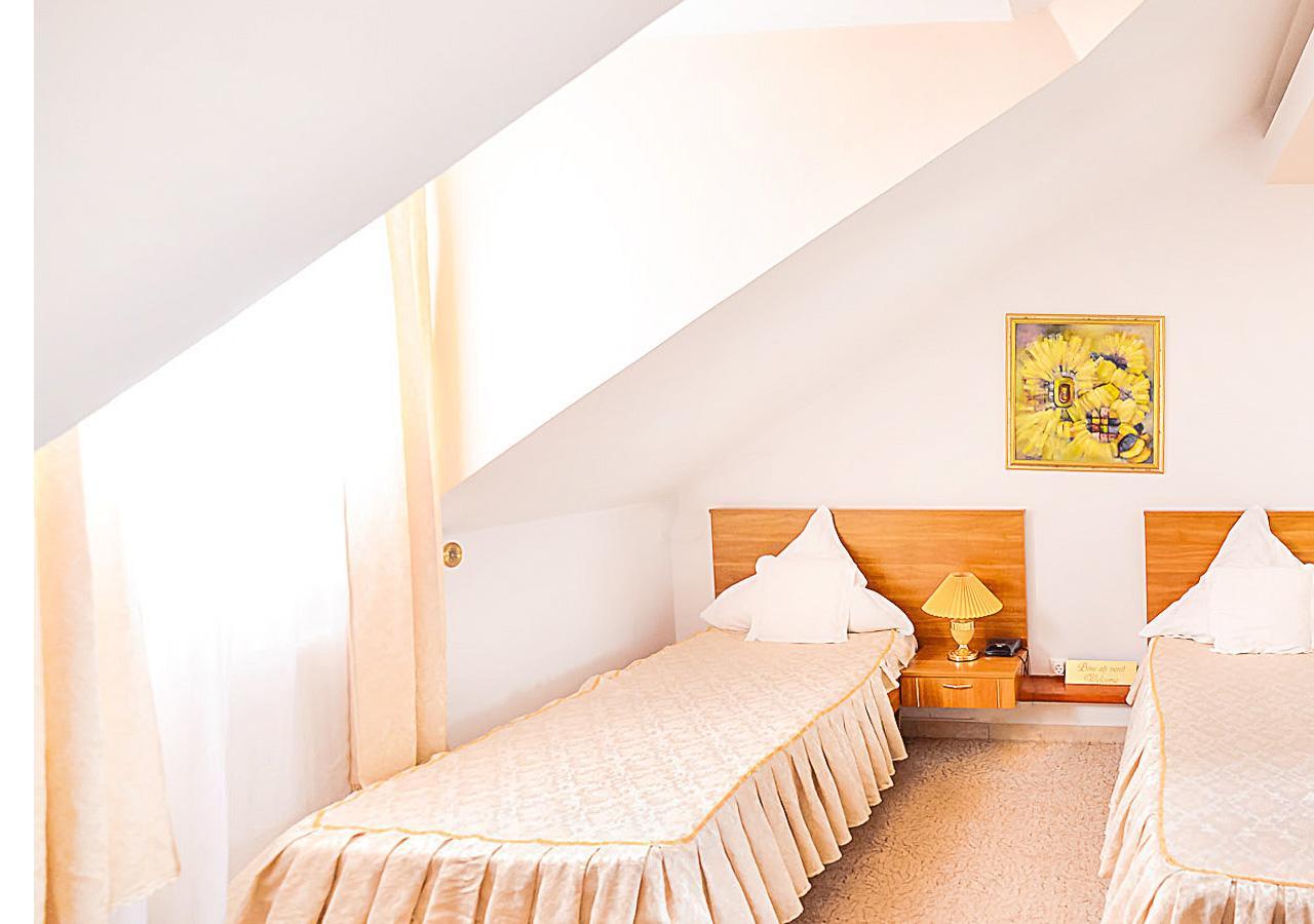 Hotel Roco Izvin Экстерьер фото