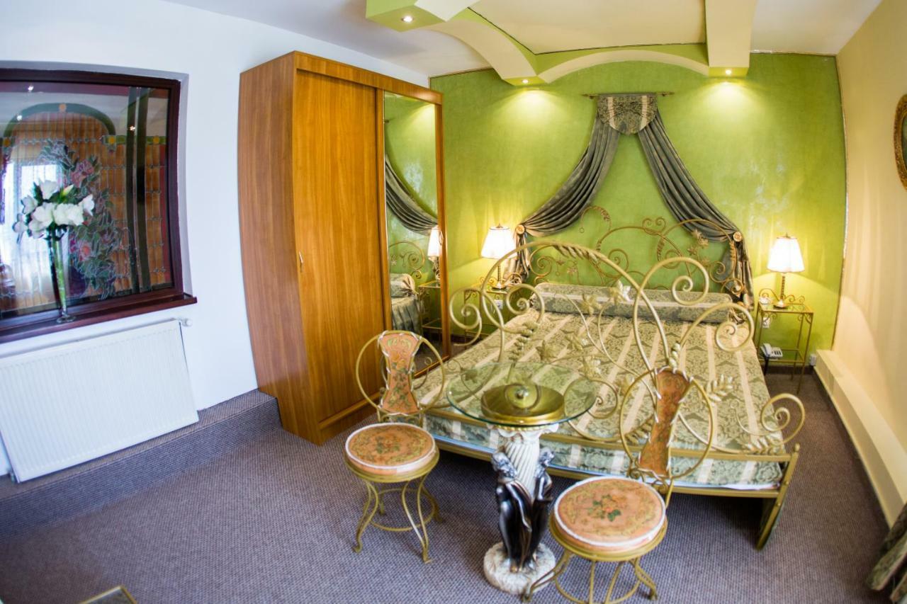 Hotel Roco Izvin Экстерьер фото